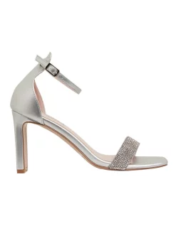 Hot Sale ✔️ Pink Inc Hope Silver Metallic Sandals 🔥