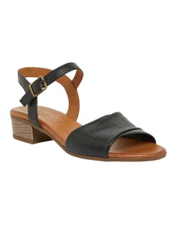 New βοΈ Easy Steps Maisy Black Glove π Sandals π