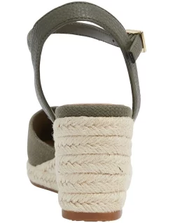 Discount 🧨 Easy Steps Santos Khaki Fabric Sandals 👏 -Chic Highheels Store unnamed file 2277