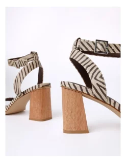 Promo ✨ Art Series Walter Jangala Brown Noah Sandal In Beige Print 😀 -Chic Highheels Store unnamed file 322