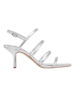Flash Sale 👏 Nine West Niva Silver Sandals 👏