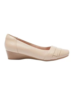 Budget β Easy Steps Saturn Heeled Shoes In Nude Glove π€©