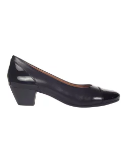 Brand new ⌛ Wide Steps Acton Black Patent/Kid Heeled 🔔 Shoes ❤️
