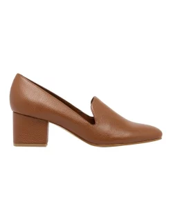 Flash Sale 👍 Nine West Rinal Caramel Pumps 💯
