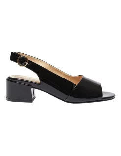 Brand new 👍 Easy Steps Macy Black Patent 😀 Sandals ⭐