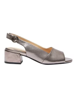 Outlet 😉 Easy Steps Macy Pewter Metallic Sandals 🎉